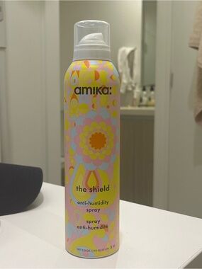 amika The Shield Anti-Humidity Spray